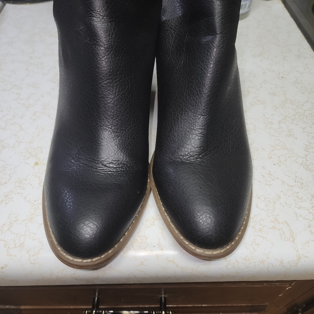 Booties size 11 - Picture 3 of 5